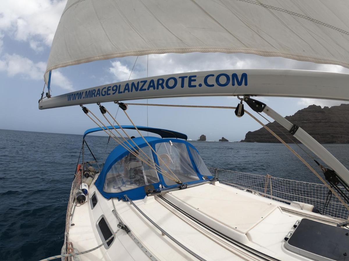 Отель Magnifico Barco En La Graciosa Калета-де-Себо Экстерьер фото