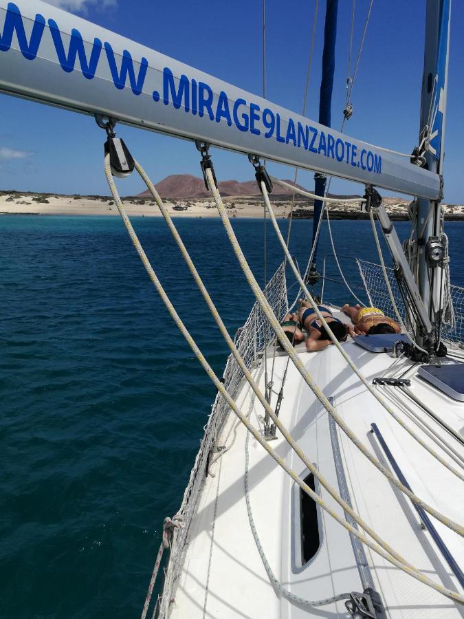 Отель Magnifico Barco En La Graciosa Калета-де-Себо Экстерьер фото